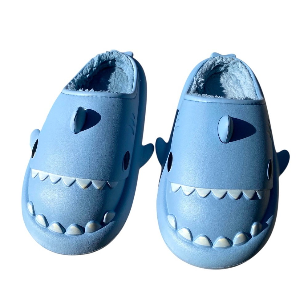 3/$18 Adult Crayola Blue Shark Faux Fur Slippers- EU 42-43 (Men’s 9.5-10, W 11)